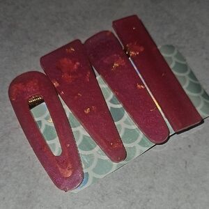 Handmade Resin Stylish Red Hair Clips Set